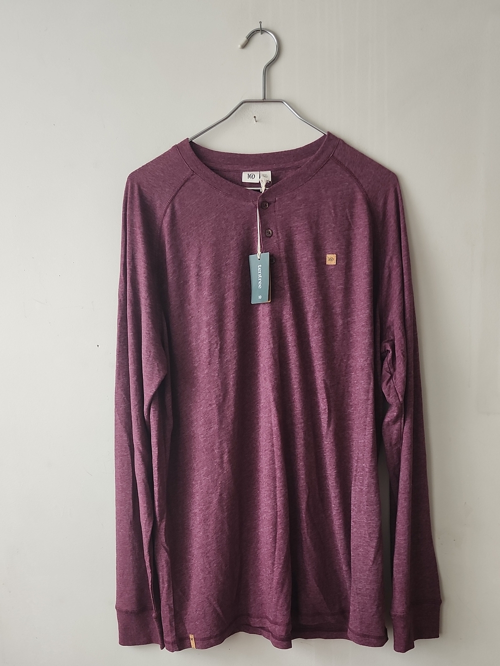 tentree Men's Long-Sleeve Henley — Plum